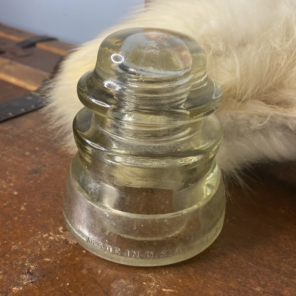 . Vintage Armstrong Clear Glass Insulator - Made in USA - Picture 2 of 7